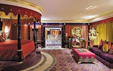 Bên trong khách sạn sang trọng nhất thế giới ở Dubai
