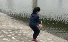 Người Hà Nội nô nức thả cá chép tiễn ông Công, ông Táo về trời