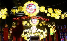 Không khí đón giao thừa Đinh Dậu ở TP.HCM và các tỉnh thành phía Nam