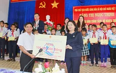 Phó Chủ tịch nước chúc Tết quân dân nơi biên giới tỉnh Kon Tum
