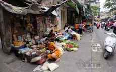 Vỉa hè, lòng đường Hà Nội bị tái lấn chiếm