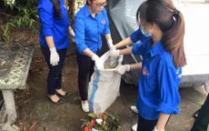 Thanh niên Hà Nội ra quân vệ sinh môi trường sau bão số 10