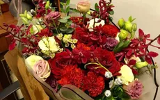Nhộn nhịp thị trường quà tặng ngày Phụ nữ Việt Nam