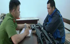 Tạm giữ đối tượng mua bán các bộ phận chế súng hơi tại TT- Huế