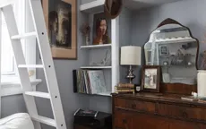 Chỉ 17 m2 và ngập tràn đồ cũ, căn hộ này vẫn là nơi đáng sống