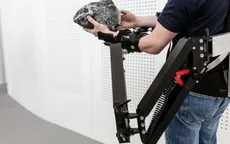 Robot khung xương giúp nâng đỡ đồ vật dễ dàng