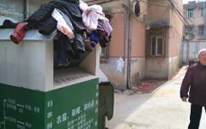 Trung Quốc: Phanh phui bê bối quyên góp quần áo từ thiện đem bán