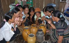 Đón Tết muộn cùng bà con Hrê ở vùng cao Quảng Ngãi