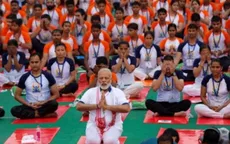 Thủ tướng Ấn Độ tập Yoga ngoài trời mừng ngày Quốc tế Yoga