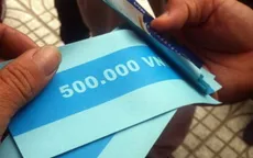 PVcomBank: ATM nhả tiền bằng giấy do đang chạy thử