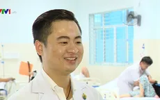 Người bác sĩ từ bỏ mức lương ngàn đô để trở về Việt Nam
