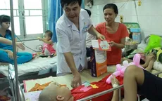 Ấm áp Tết yêu thương cho bệnh nhi ung thư