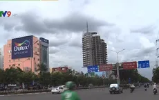 Bất cập đường lớn, biển báo giao thông nhỏ tại TP.HCM
