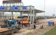 Phú Thọ: Hơn 40 xe chặn 2 đầu trạm thu phí BOT