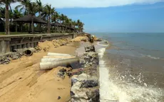Cà Mau mất khoảng 450ha đất ven biển mỗi năm