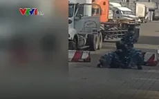 Thực hư việc nhân viên cảng Cát Lái đánh lái xe