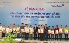 Chủ tịch Quốc hội trao nhà tình thương cho hộ nghèo Bến Tre