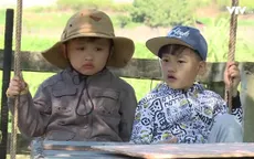 Bố ơi! Mình đi đâu thế?: Chíp và Xì Trum chìm đắm trong thế giới riêng, ngó lơ "gái xinh" Kitty