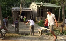 Cậu bé 13 tuổi bị sét đánh tử vong khi dùng điện thoại trong nhà