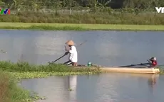 Người dân vẫn bắt cá bằng chích điện