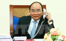 Thủ tướng Nguyễn Xuân Phúc điện đàm với quyền Tổng thống Hàn Quốc