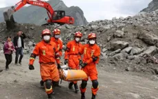 Lực lượng cứu hộ Trung Quốc cứu sống 9 người sau động đất
