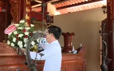 Đồng chí Võ Văn Thưởng dâng hương tại Hà Tĩnh