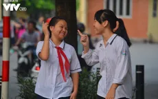 Học sinh Hà Nội háo hức tựu trường trước ngày khai giảng