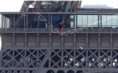“Thót tim” với màn đu dây qua tháp Eiffel