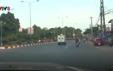 Cho đi nhờ xe ô tô để dàn cảnh trộm cắp tài sản