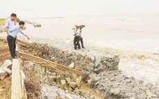 Đê biển Tây ở Cà Mau tiếp tục bị sạt lở