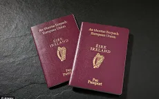 Số người Anh xin hộ chiếu Ireland tăng kỷ lục hậu Brexit