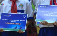 Trao tặng học bổng an sinh giáo dục tại An Giang