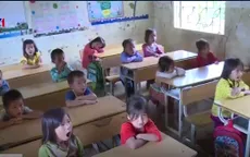 Nhiều khó khăn ngày trở lại trường của trẻ em vùng cao Thanh Hóa