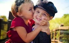 Được vợ hôn trước khi đi làm sẽ sống thọ hơn 5 năm