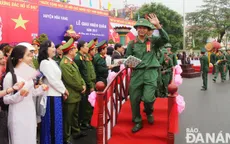 Thanh niên Đà Nẵng, Quảng Ngãi, Quảng Nam nô nức lên đường nhập ngũ