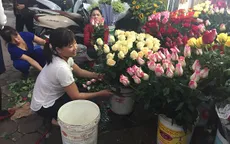 Giá hoa "nhảy múa" trong ngày Nhà giáo Việt Nam 20/11