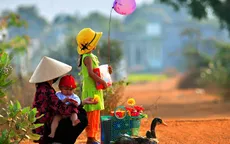 Về quê ăn Tết