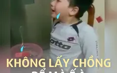 Cậu bé đáng yêu khóc không cho chị lấy chồng vì sợ chị khổ