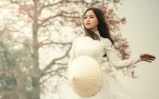 Á khôi ĐH Nội vụ đẹp như nàng thơ trong ánh nắng chiều