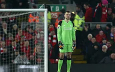 Mignolet tiết lộ sự thật bất ngờ về pha đá phạt thành bàn của David Luiz