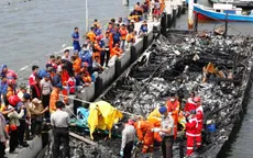 Indonesia bắt thuyền trưởng bỏ khách trên tàu cháy