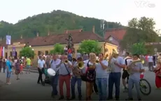 Sôi động lễ hội kèn đồng ở Serbia