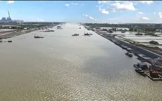 Người dân Trà Vinh sống thấp thỏm cạnh luồng tàu biển