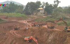 Hàng trăm hộ dân bị sụt nhà do khai thác khoáng sản