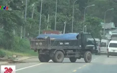 Mục kích con đường vận chuyển đất đá khai thác trái phép ở Đồng Nai