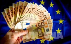 Lạm phát Eurozone đạt mục tiêu 2%
