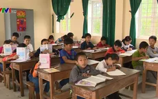 Hưng Yên: Buộc phụ huynh viết đơn tự nguyện cho con học thêm để lạm thu