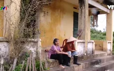 Những cụ già trong trại phong bỏ hoang