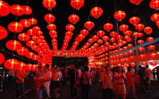 Trung Quốc:  Lễ hội đền thần hút khách tham quan dịp Tết